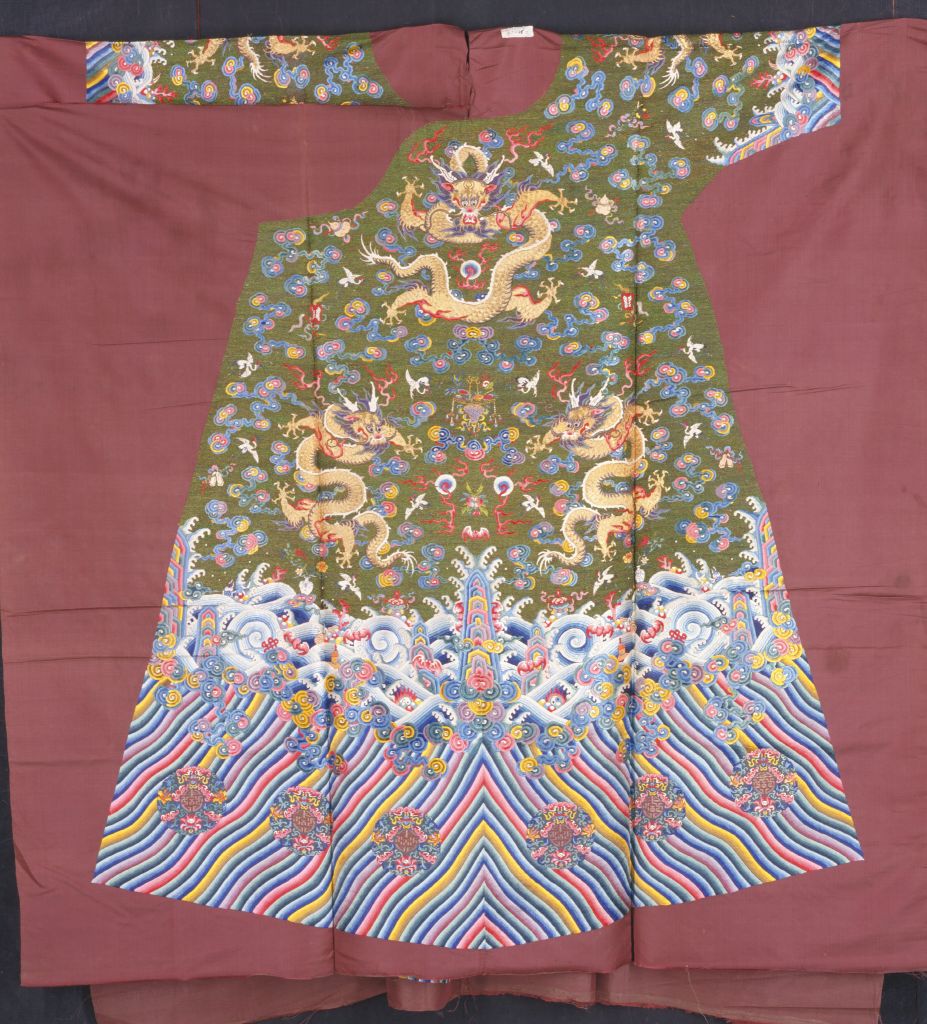 图片[1]-Soy colored silk embroidered with peacock feathers and gold python pattern robe material-China Archive